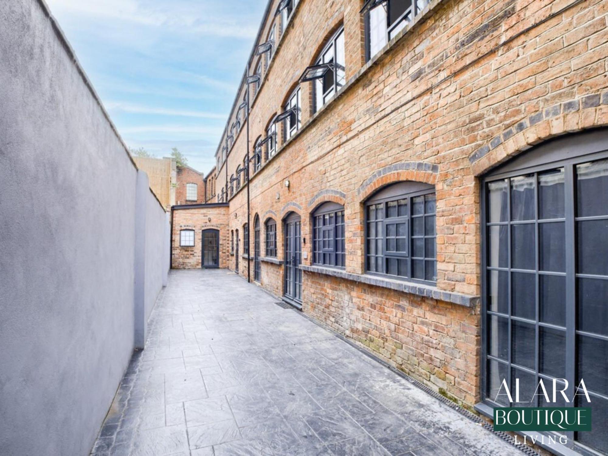 バーミンガム3 Floor Townhouse Luxury Living Alara Boutiqueアパートメント エクステリア 写真
